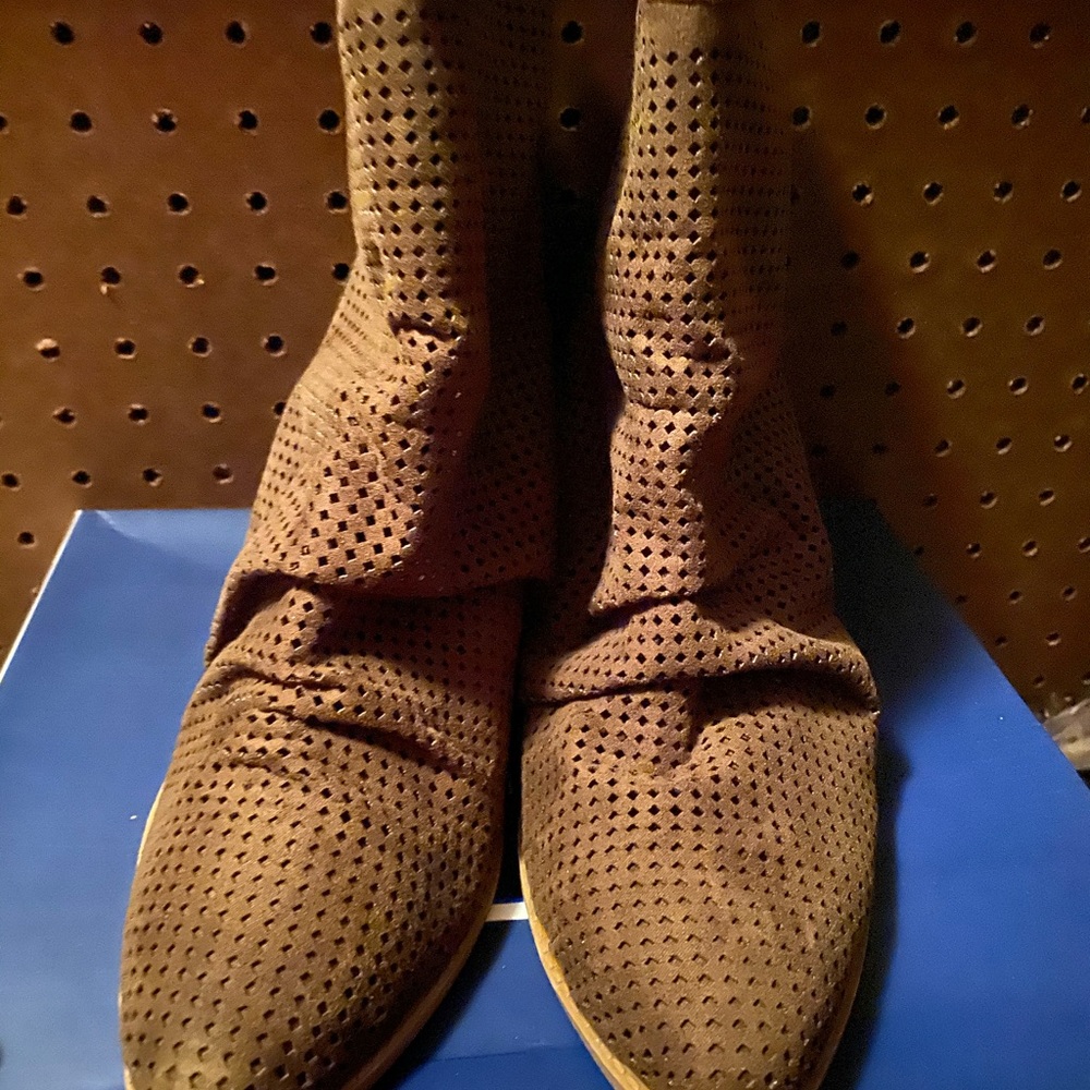 Booties - Picture 3 of 6